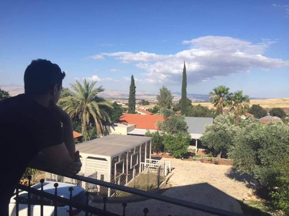 4 Elements צימר ארבעת היסודות Rosh Pinna Buitenkant foto